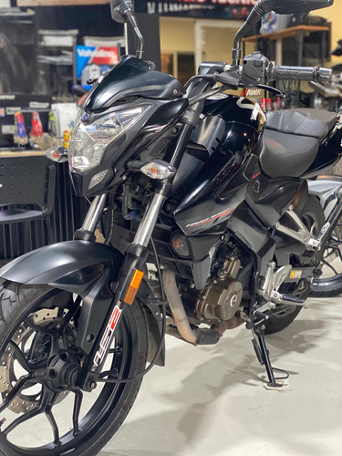 Bajaj Ns 200