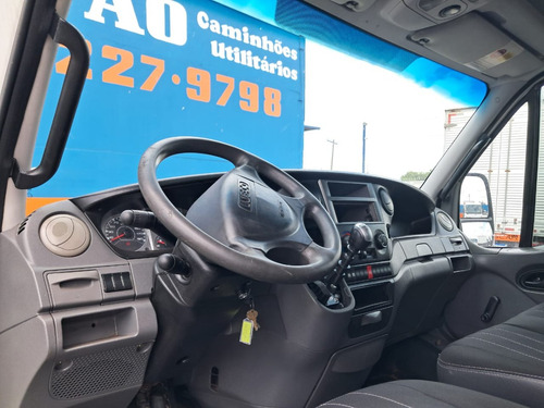 Iveco Daily Chasis 3.0 35S14 3750 Cab. Dupla 4P