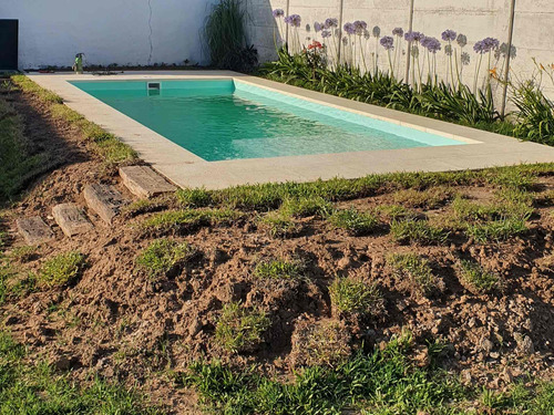 Imagen 2 de 5 de Piscinas De Hormigon