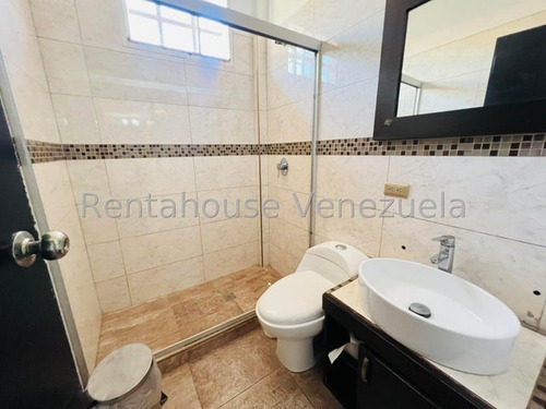 Estefani Salon Vende Casa En Bararida-lara-25-6025/