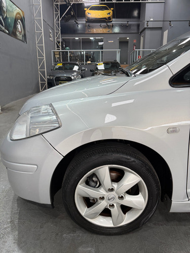 Nissan Tiida 1.8 Sl Flex Aut. 5p