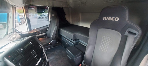 Imagem 8 de 10 de Iveco Hi-way 480 Traçado