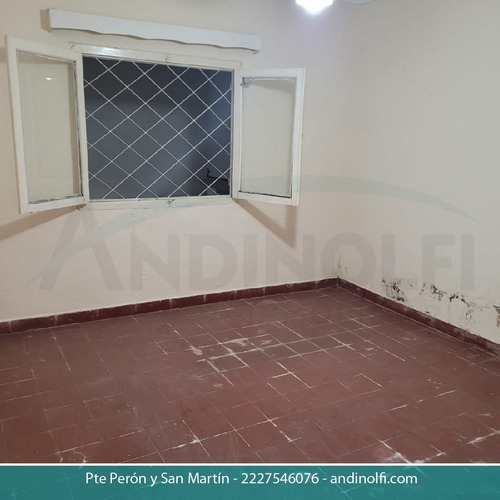 Imagen 6 de 7 de Casa A Reacondicionar En Venta - Lobos