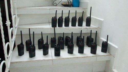 Radio Motorola  Mag-one Lote 20 Equip Uhf Regalo Bat Nuevas 