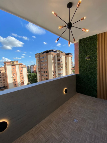 Apartamento En Venta - Las Delicias, Maracay . Urb La Soledad 