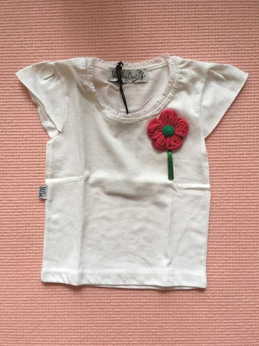 Remera Blanca Con Flor Fucsia Aplicada Para Beba