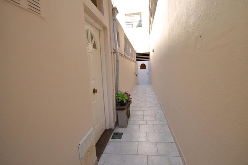 Lacarra 1178: Impecable 2amb. Patio De 5.80x3.30, Sin Exp.