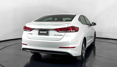 Imagen 8 de 15 de 45677 - Hyundai Elantra 2017 Con Garantía