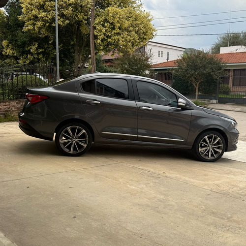 Fiat Cronos 1.8 16v Precision