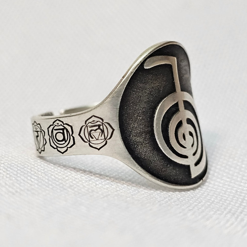 Anillo Chokurei Siete Chakras En Plata 925 Regulable Plata 925 B: Mediano Regulable