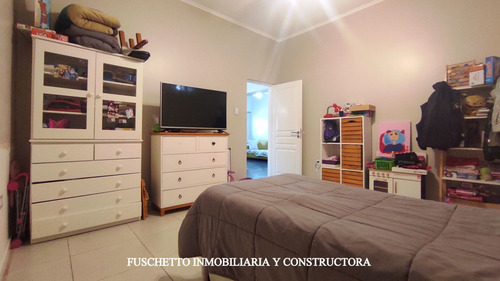 Imagen 11 de 21 de La Tablada - Venta - Casa Con Quincho Y Pileta Cod 1677
