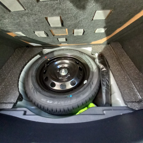Imagen 21 de 21 de Toyota Yaris S Automania