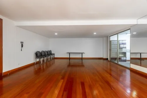 Apartamento En Venta En Los Rosales. Cod V15140