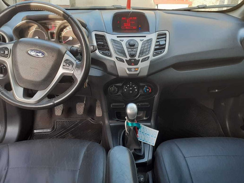 Ford Fiesta Kinetic Design 1.6 Design 120cv Titanium 2013