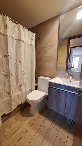 Departamento En Venta De 2 Dorm. En Las Condes 2 Estacionam