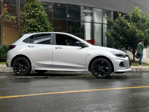 Chevrolet Onix 1.0T Rs Mt