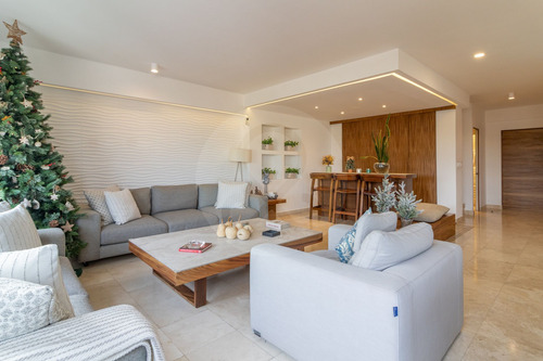 Bajo De Precio! Venta De Espectacular Ph Con Muebles En Residencial Vista Alta!