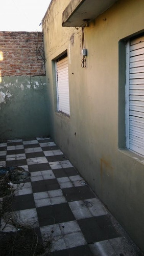 Imagen 7 de 10 de Departamento Tipo Casa En Venta En Lanus Este