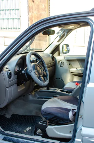 Jeep Liberty Sport 4x2 At