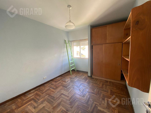 Imagen 4 de 30 de Venta 3 Amb. Al Contrafrente Con Balcón Saliente, Zona Constitucion.