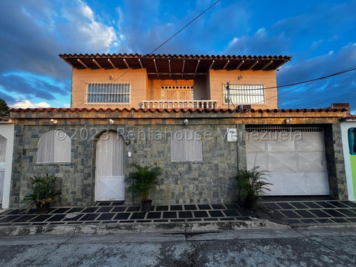 Casa En Venta Moderna Dos Niveles Amplio Garaje Pozo De Agua Valle Lindo Turmero Estef 24-12056