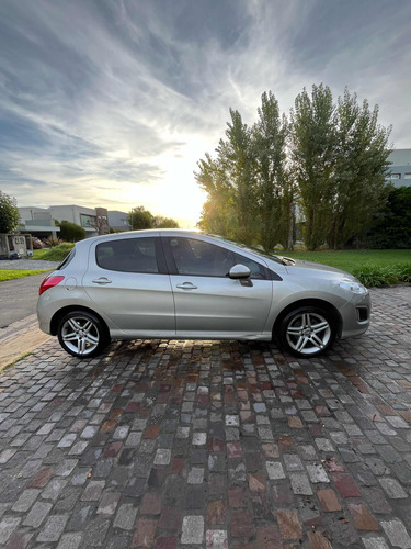 Peugeot 308 2.0 Feline 143cv