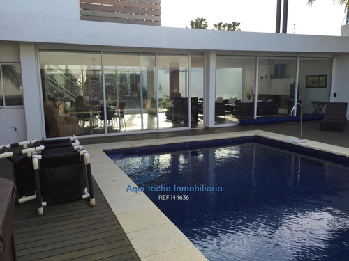 Casi Rambla Moderna Casa Minimalista