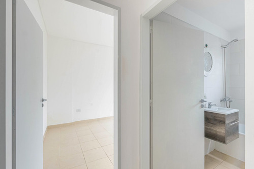 Imagen 21 de 30 de Depto Venta 2 Amb. Gran Balcón. Exc. Ubicación!
