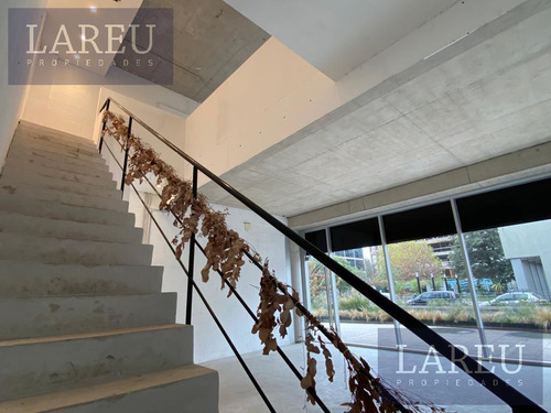 Local En Alquiler De 90m2, Officia Pilar Work