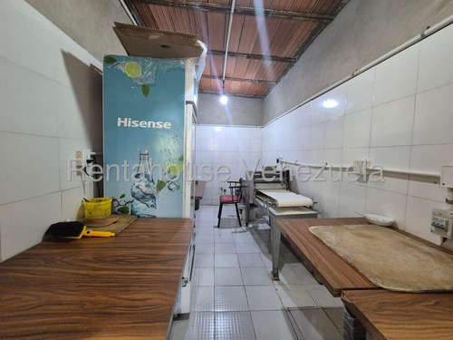 Negocio Comercial En Venta La Trinidad Mls #25-8511 Bm