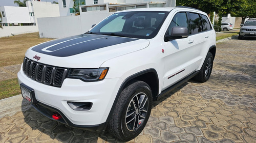 Jeep Grand Cherokee 5.7 Trailhawk 4x4 At