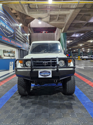 Toyota Machito 2006