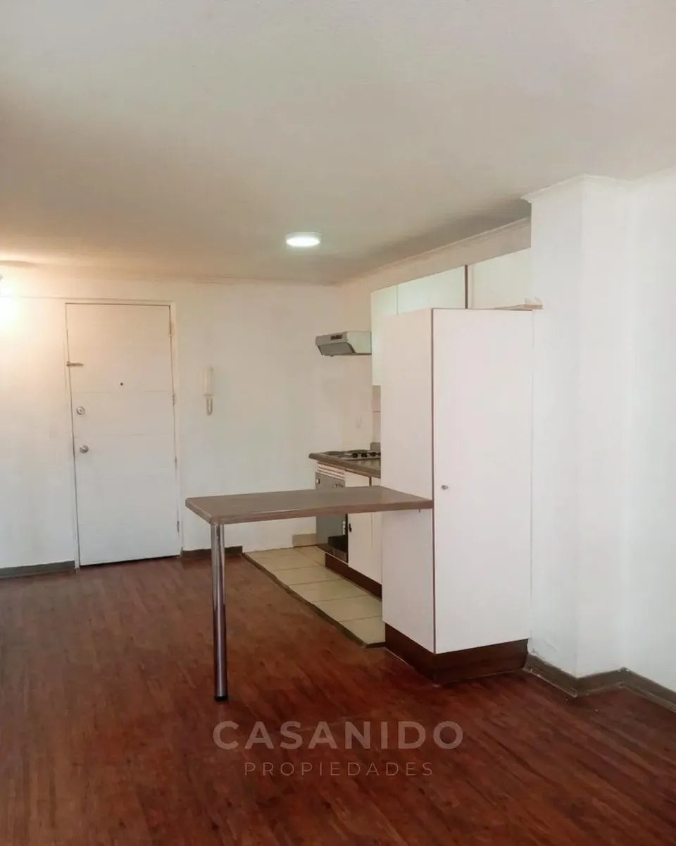 Imagen 2 de 17 de Arriendo Departamento 2hab 1ba Santiago