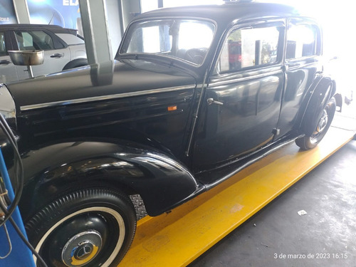 Imagen 4 de 24 de Mercedes Benz 170 Sd Hormiga Negra