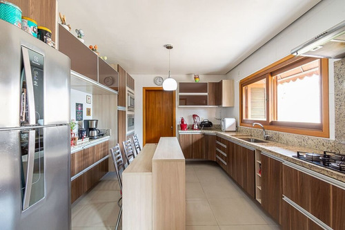 Imagem 6 de 29 de Casa À Venda No Bairro Nossa Senhora Das Graças - Canoas/rs - O-25486-42054