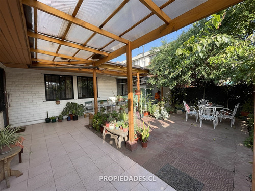 Acogedora Casa En Arriendo De 3 Dormitorios 2 Baños En Macul