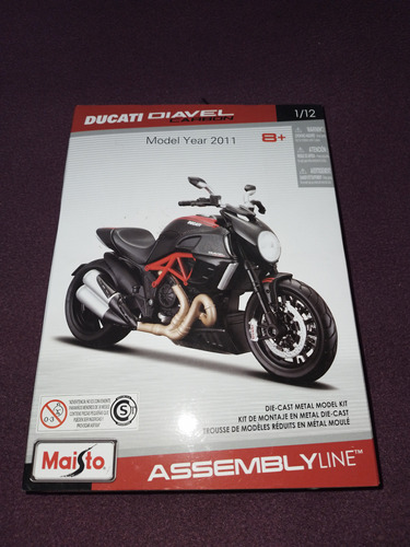 Moto Ducati Diavel Carbon 1/12 Maisto Para Armar