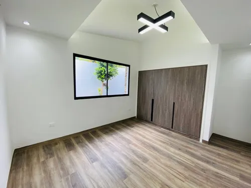 Casa En Venta, Urb.trigal Sur. L.m