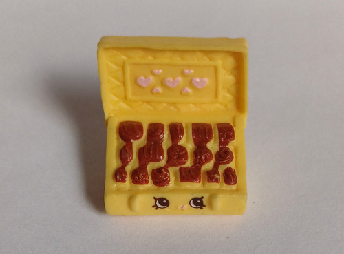 Mini Figura Shopkins Chocky Box Amarilla (Usado)
