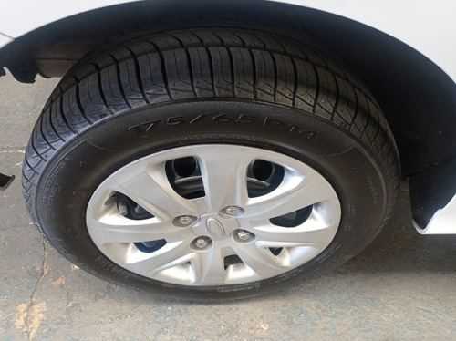 Imagem 9 de 11 de Ka Hatch 1.5 Flex 16v 2016 /2016 Branco Completo Confira !