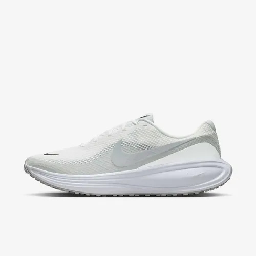 Tênis Nike Revolution 8
