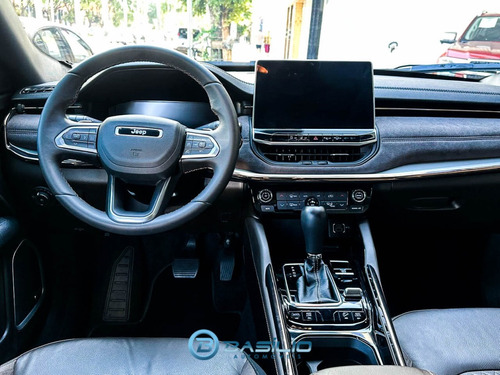 Jeep Commander 2.0 TD380 TURBO DIESEL OVERLAND AT9
