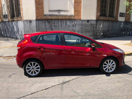 Imagen 15 de 18 de Ford Fiesta Kinetic Design 2018 1.6 Se 120cv