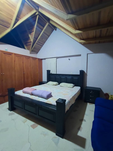 Imagen 25 de 27 de Venta. Hotel. Casa. Local Comercial. San Cristóbal