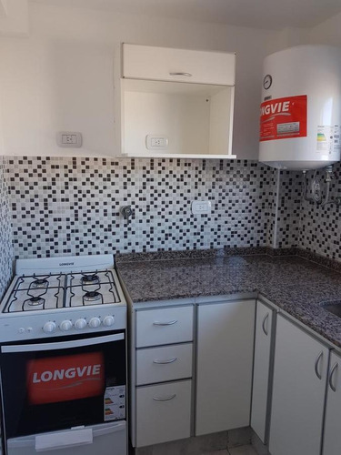 Imagen 5 de 9 de Departamento - Moron