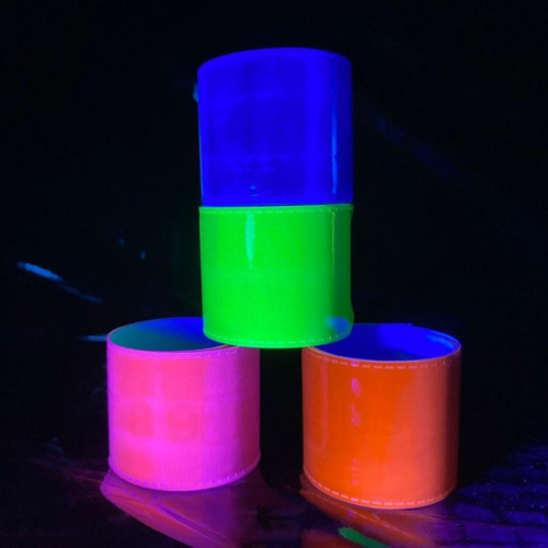 Imagen 3 de 10 de Pulsera Flúo Fluor Luz Uv X25 Cotillon Carioca Fluo