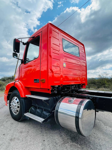 Imagen 5 de 17 de Camion Torton Volvo Vn