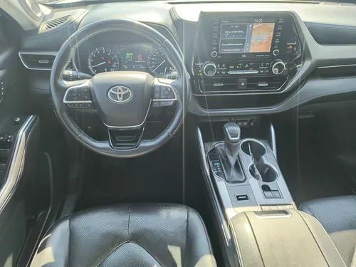 Toyota Highlander 3.5 Limited Panoramic Roof At