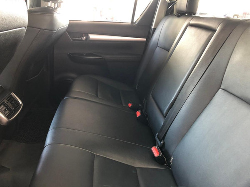 Toyota Hilux Cd Srv 4x4 2.8 Tdi Diesel Aut.