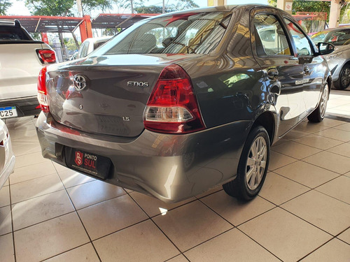 Imagem 4 de 9 de Toyota Etios Sedan X 1.5 Flex Aut